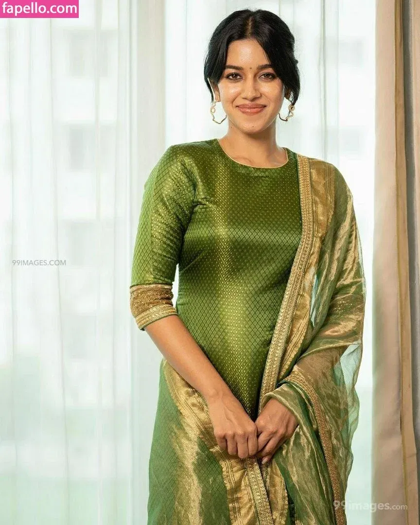 Mirnalini Ravi Onlyfans Photo Gallery 