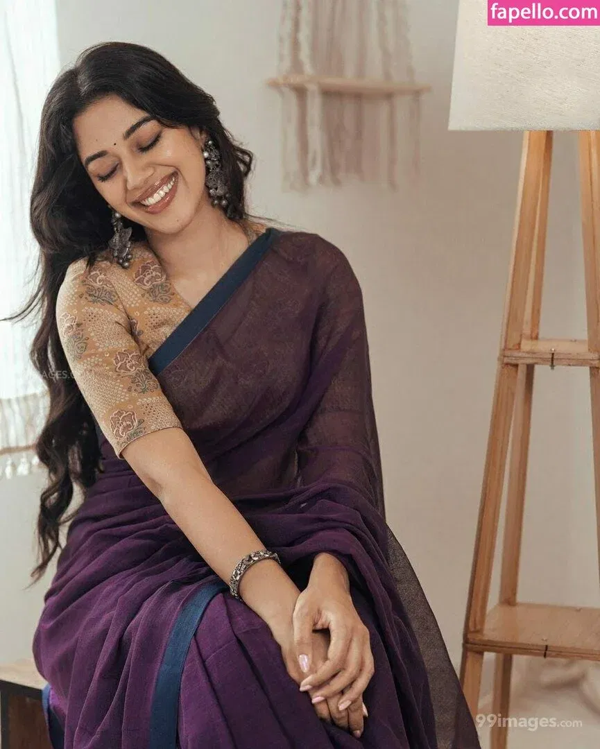 Mirnalini Ravi Onlyfans Photo Gallery 