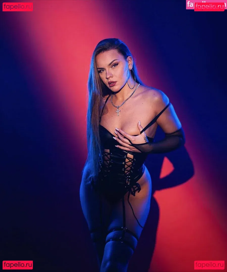 queendee113 Onlyfans Photo Gallery 