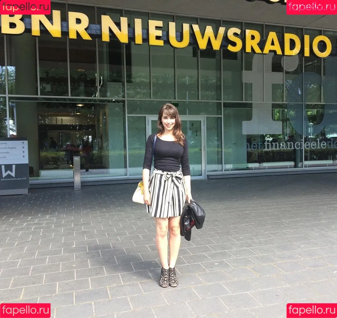 Stefanie Joosten Onlyfans Photo Gallery 