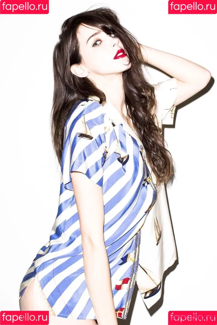 Stefanie Joosten Onlyfans Photo Gallery 