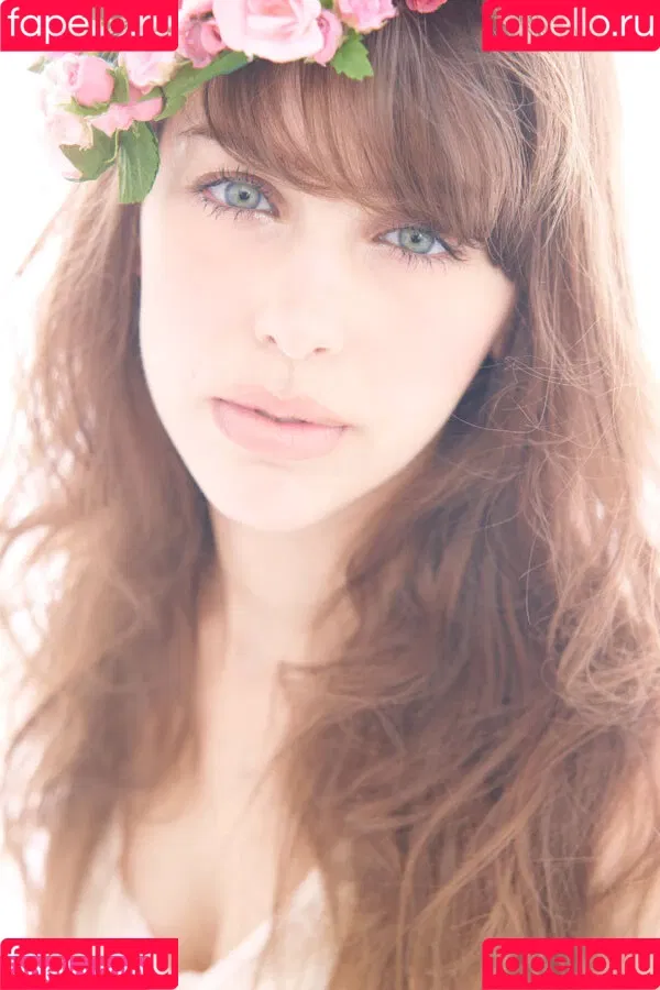 Stefanie Joosten Onlyfans Photo Gallery 