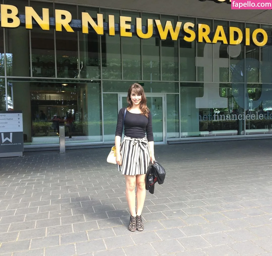 Stefanie Joosten Onlyfans Photo Gallery 