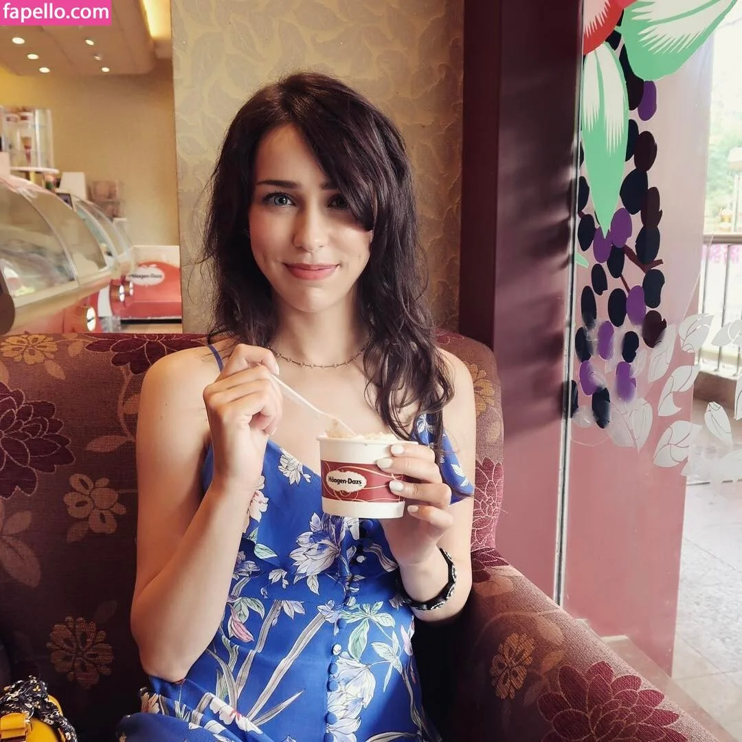 Stefanie Joosten Onlyfans Photo Gallery 