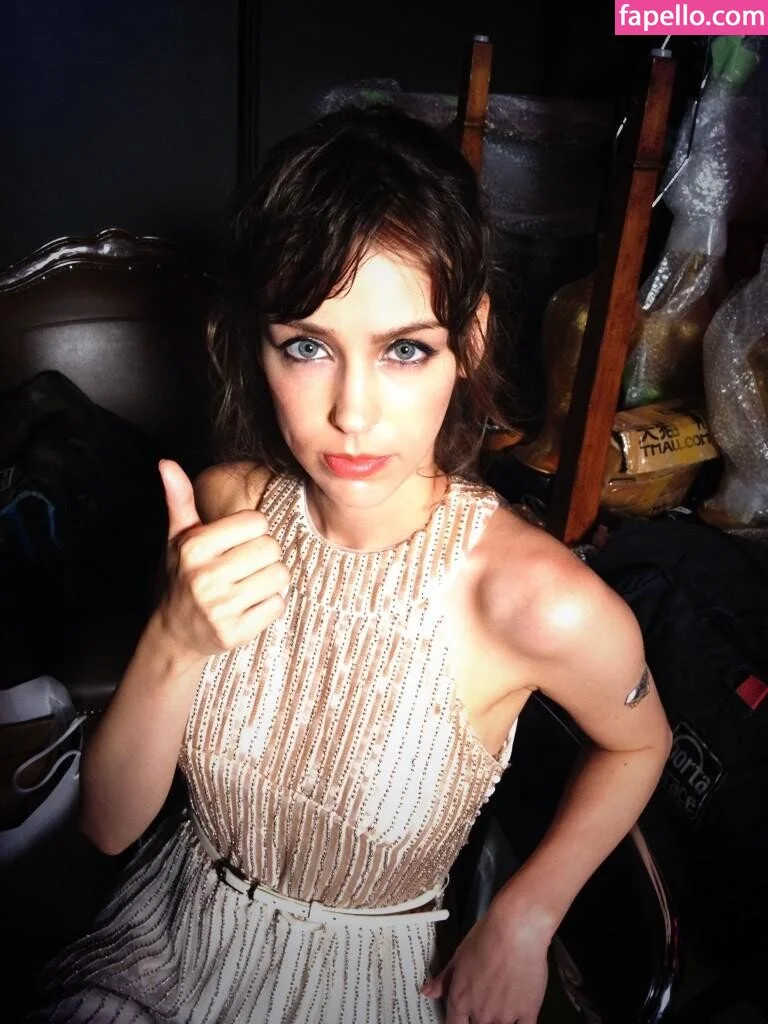 Stefanie Joosten Onlyfans Photo Gallery 