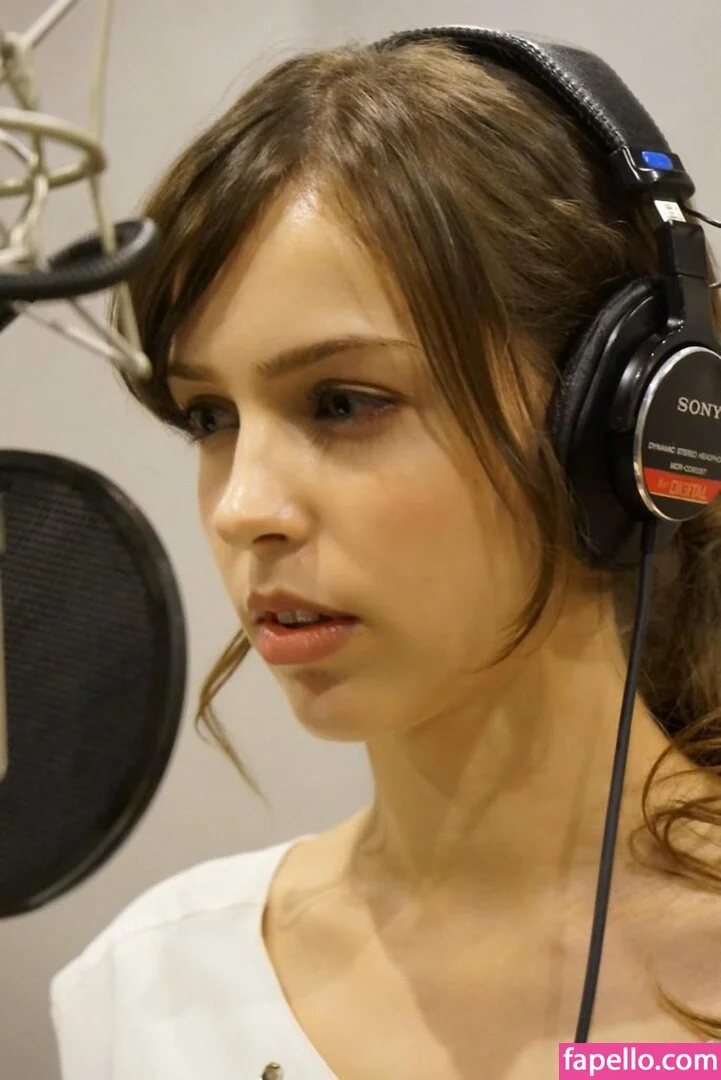 Stefanie Joosten Onlyfans Photo Gallery 