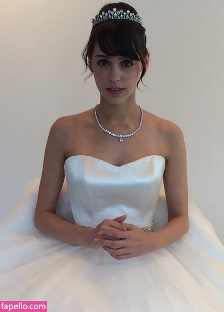 Stefanie Joosten Onlyfans Photo Gallery 