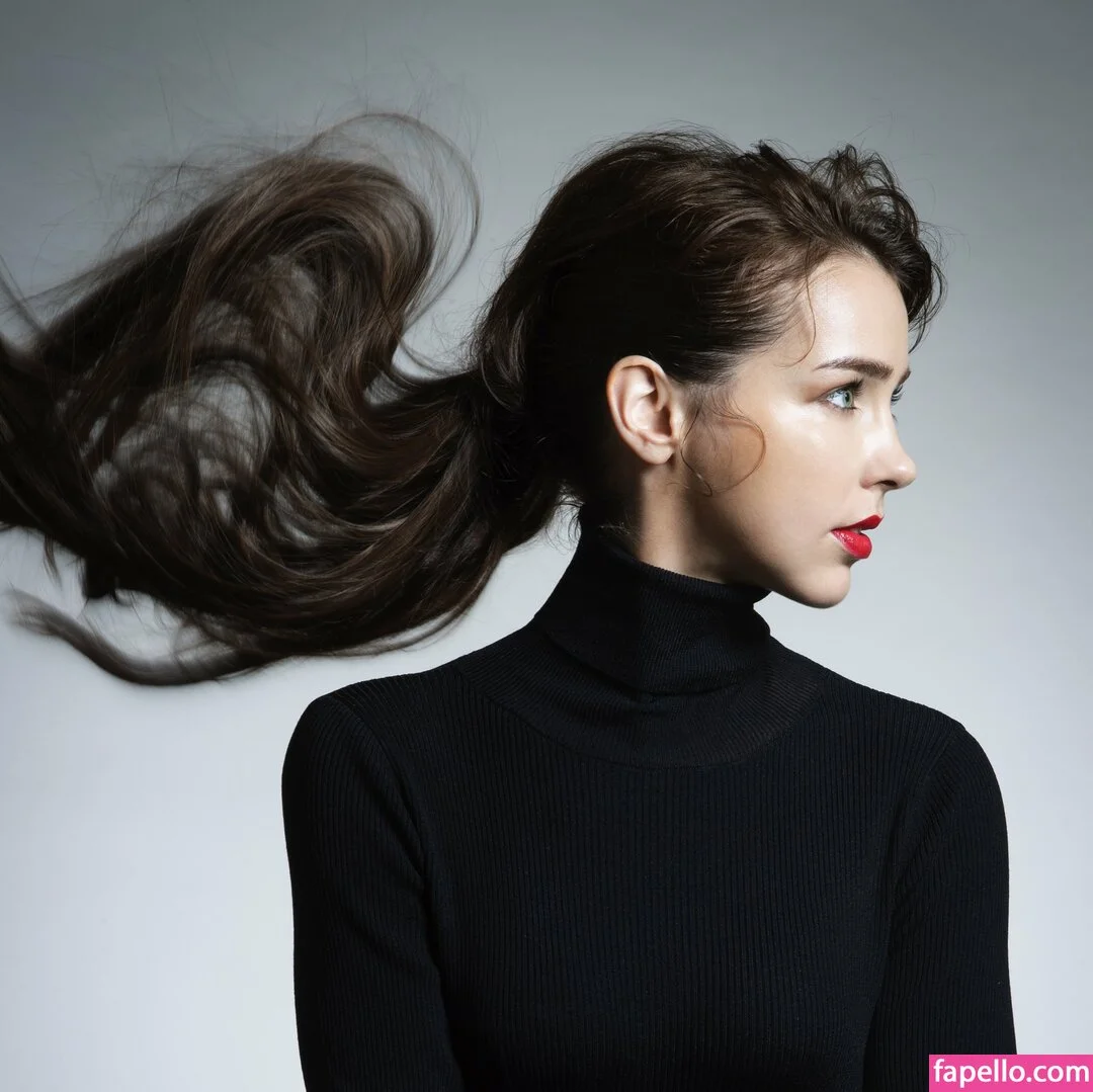 Stefanie Joosten Onlyfans Photo Gallery 