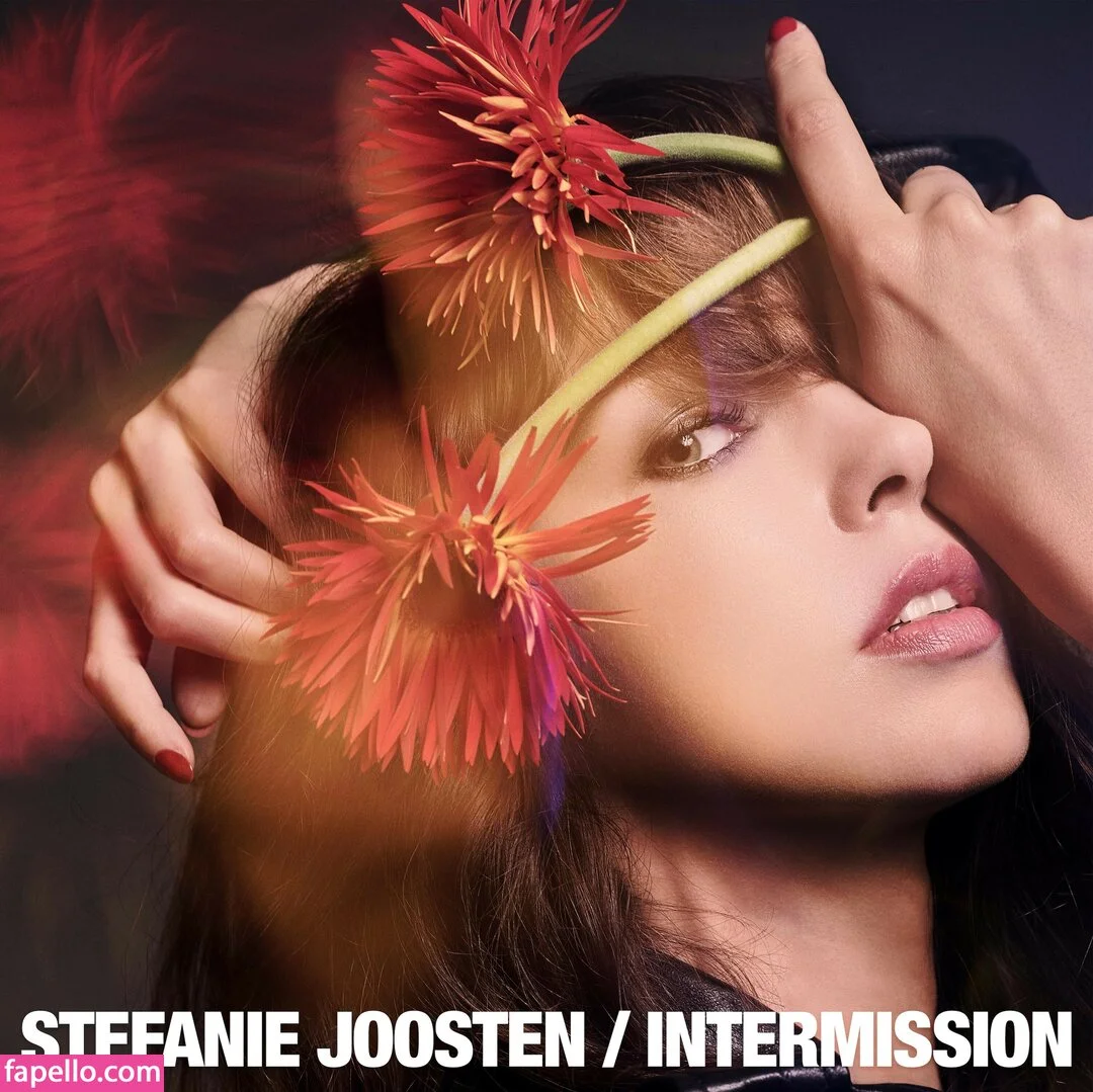 Stefanie Joosten Onlyfans Photo Gallery 