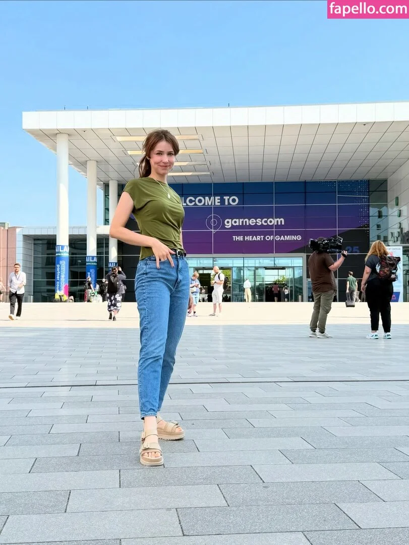 Stefanie Joosten Onlyfans Photo Gallery 