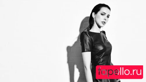 Stefanie Joosten Onlyfans Photo Gallery 