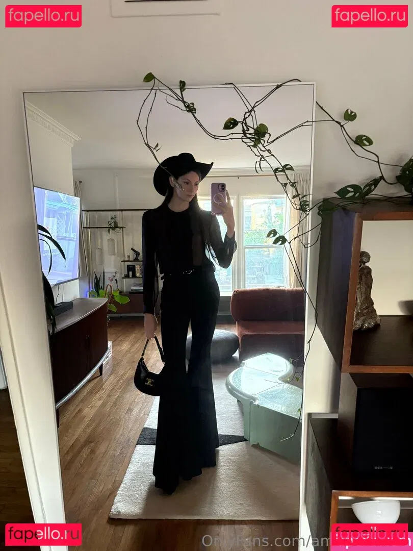 Amanda Riley Onlyfans Photo Gallery 