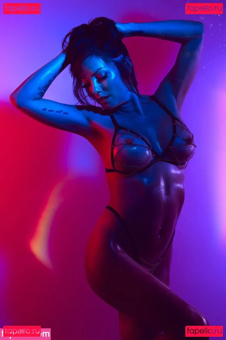 nikolemitchell Onlyfans Photo Gallery 