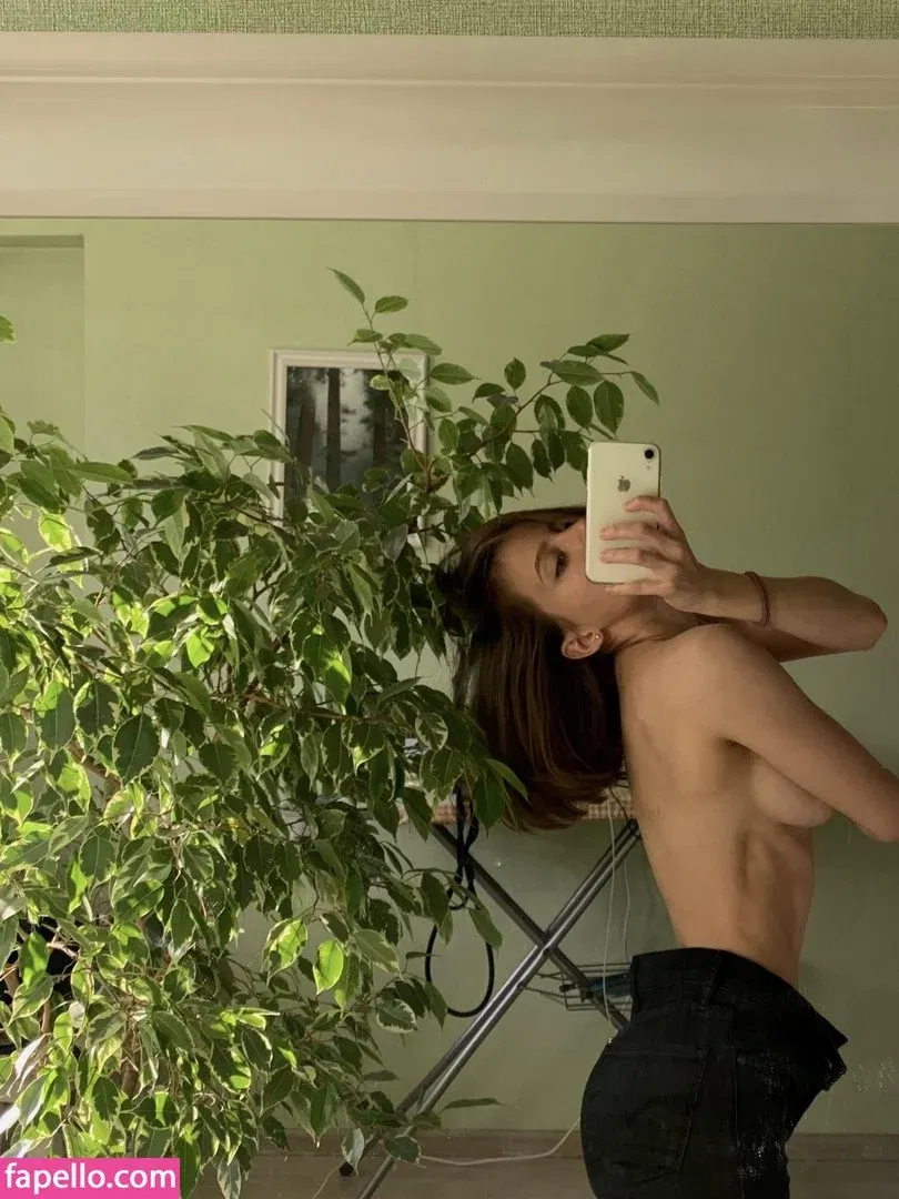 Toma Efremova Onlyfans Photo Gallery 