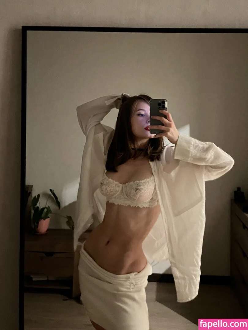 Toma Efremova Onlyfans Photo Gallery 