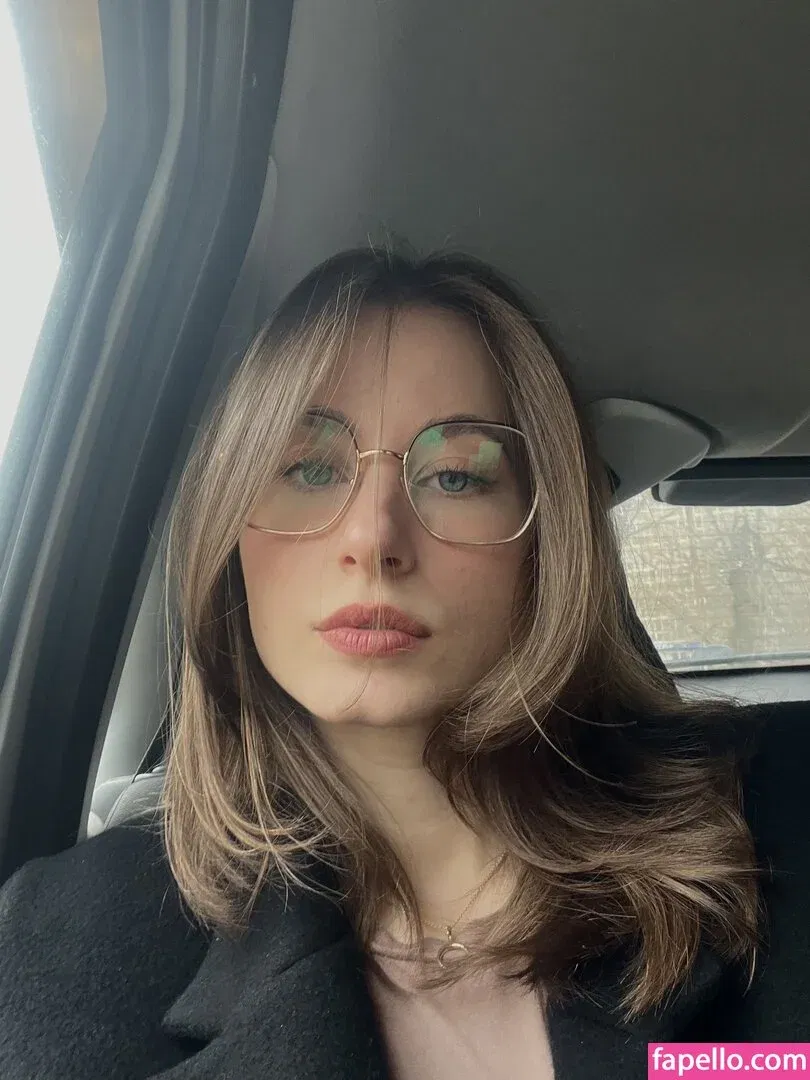 Toma Efremova Onlyfans Photo Gallery 