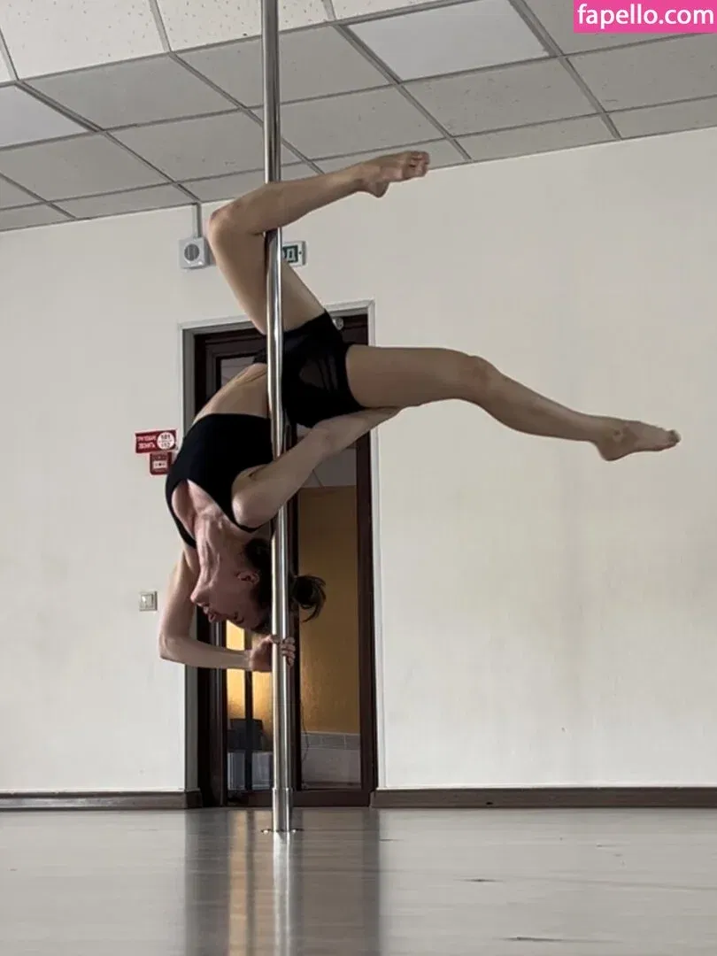 Toma Efremova Onlyfans Photo Gallery 