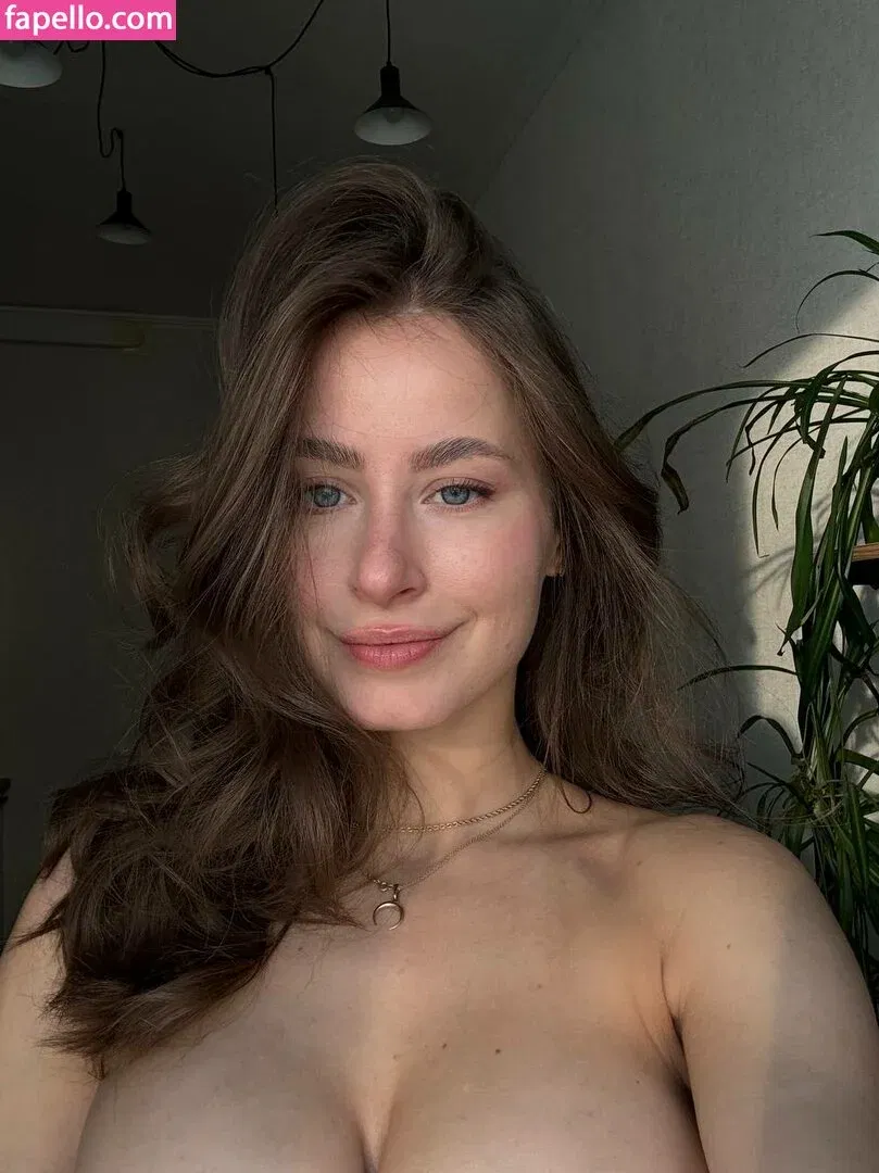 Toma Efremova Onlyfans Photo Gallery 