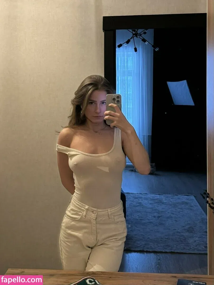 Toma Efremova Onlyfans Photo Gallery 