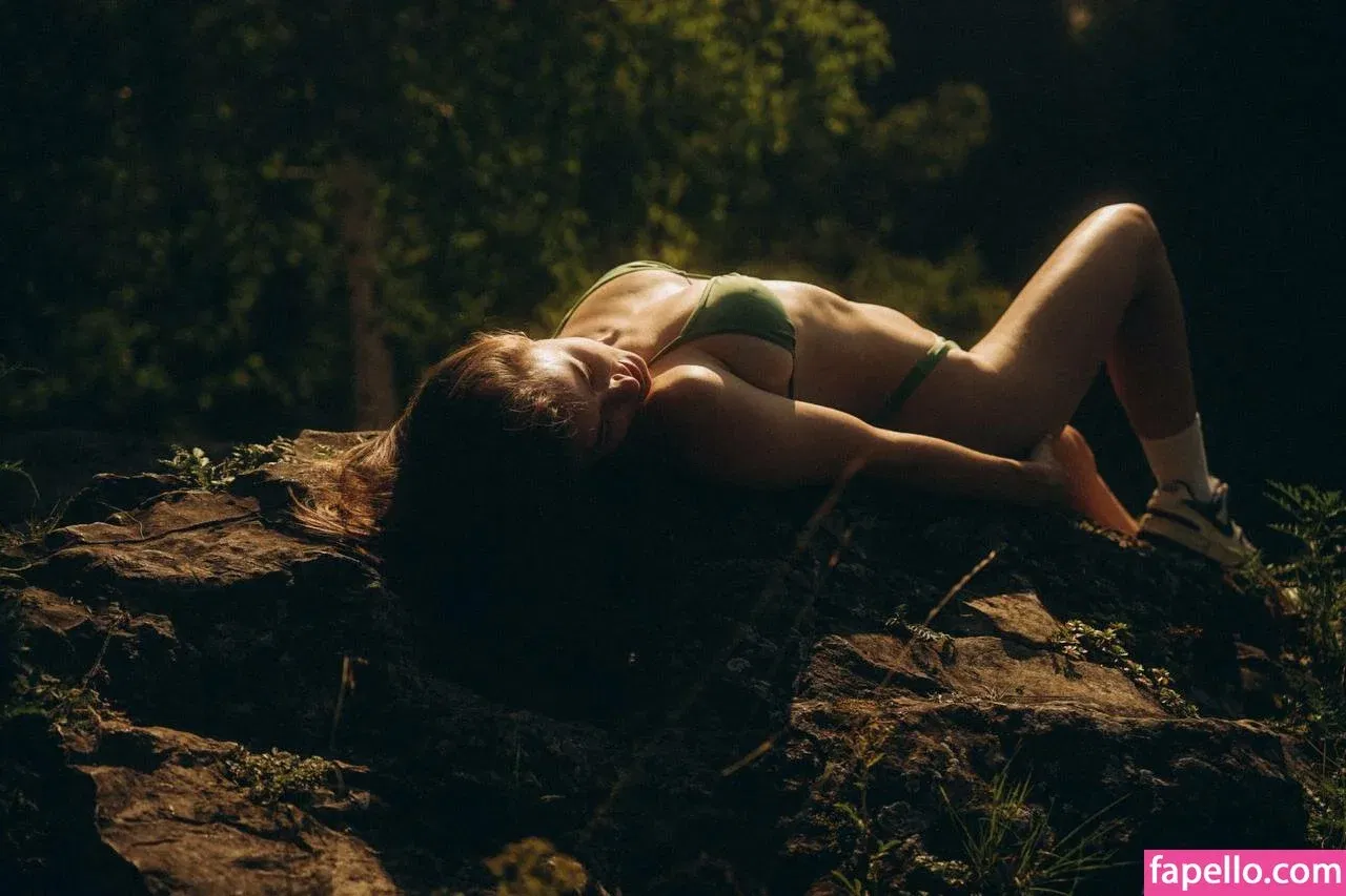 Toma Efremova Onlyfans Photo Gallery 