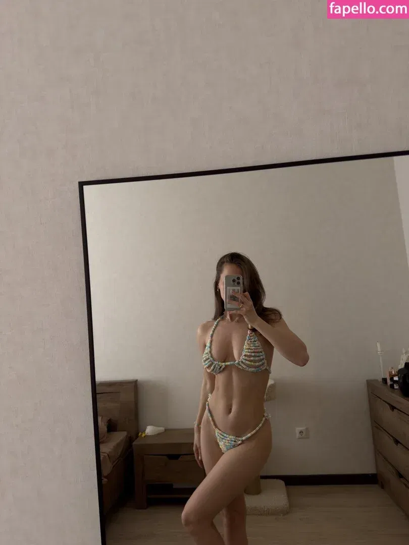 Toma Efremova Onlyfans Photo Gallery 