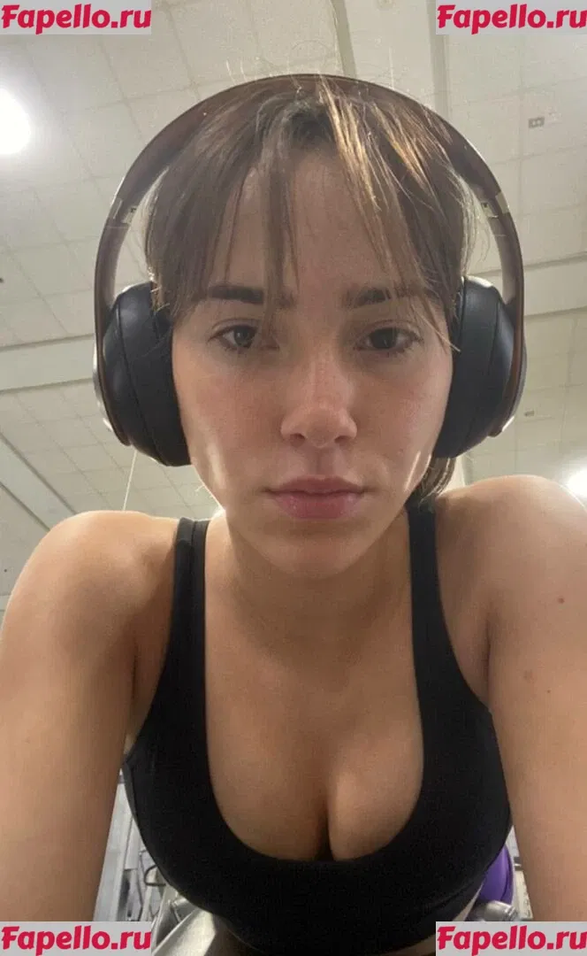Julia & Katelyn Ernst Onlyfans Photo Gallery 