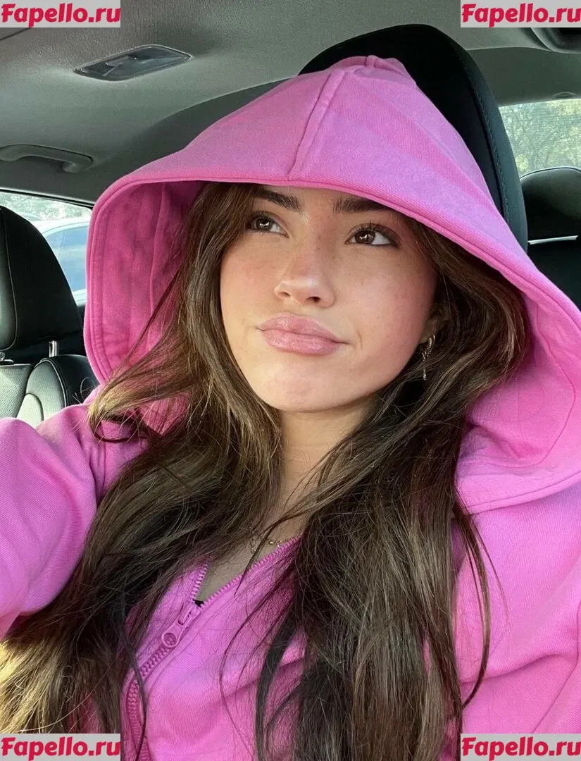 Julia & Katelyn Ernst Onlyfans Photo Gallery 