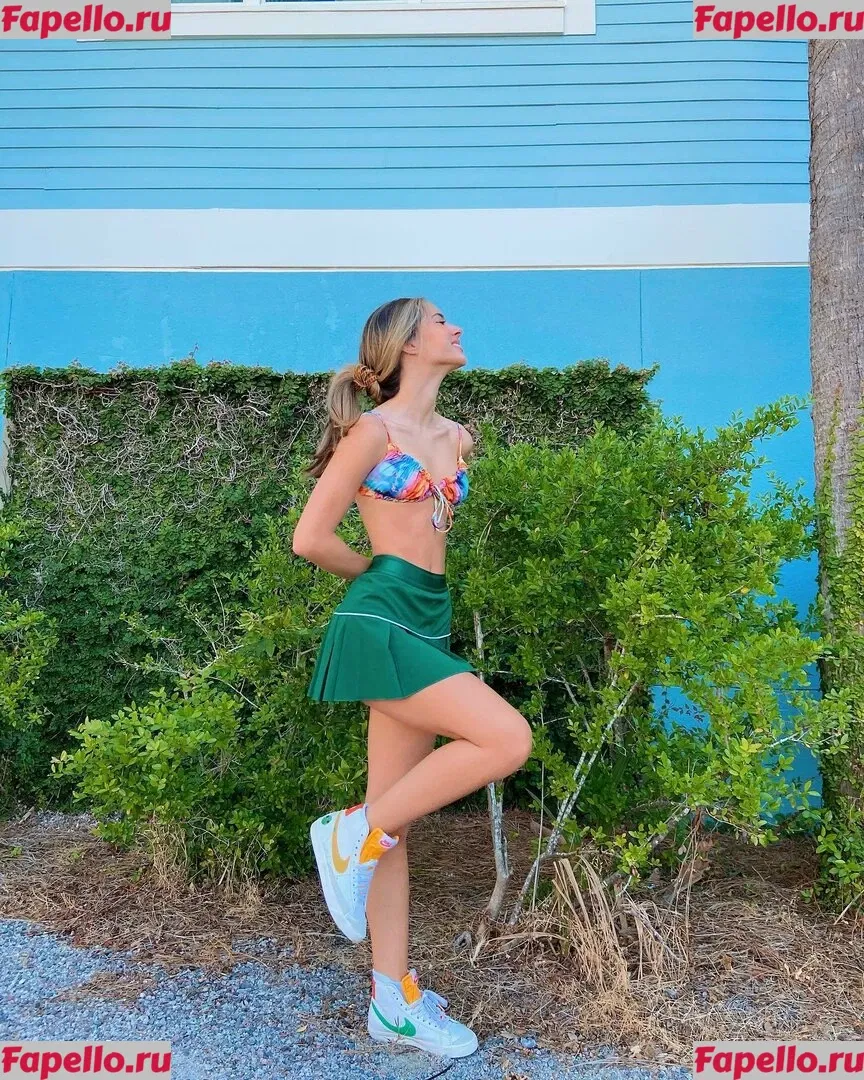 Julia & Katelyn Ernst Onlyfans Photo Gallery 