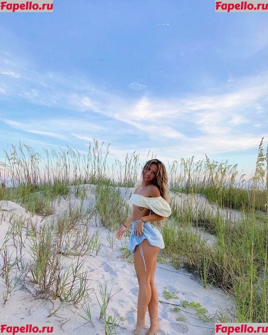 Julia & Katelyn Ernst Onlyfans Photo Gallery 