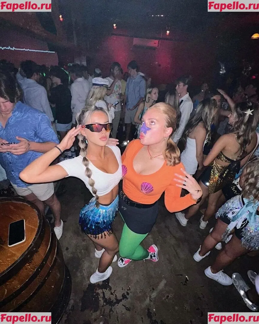 Julia & Katelyn Ernst Onlyfans Photo Gallery 