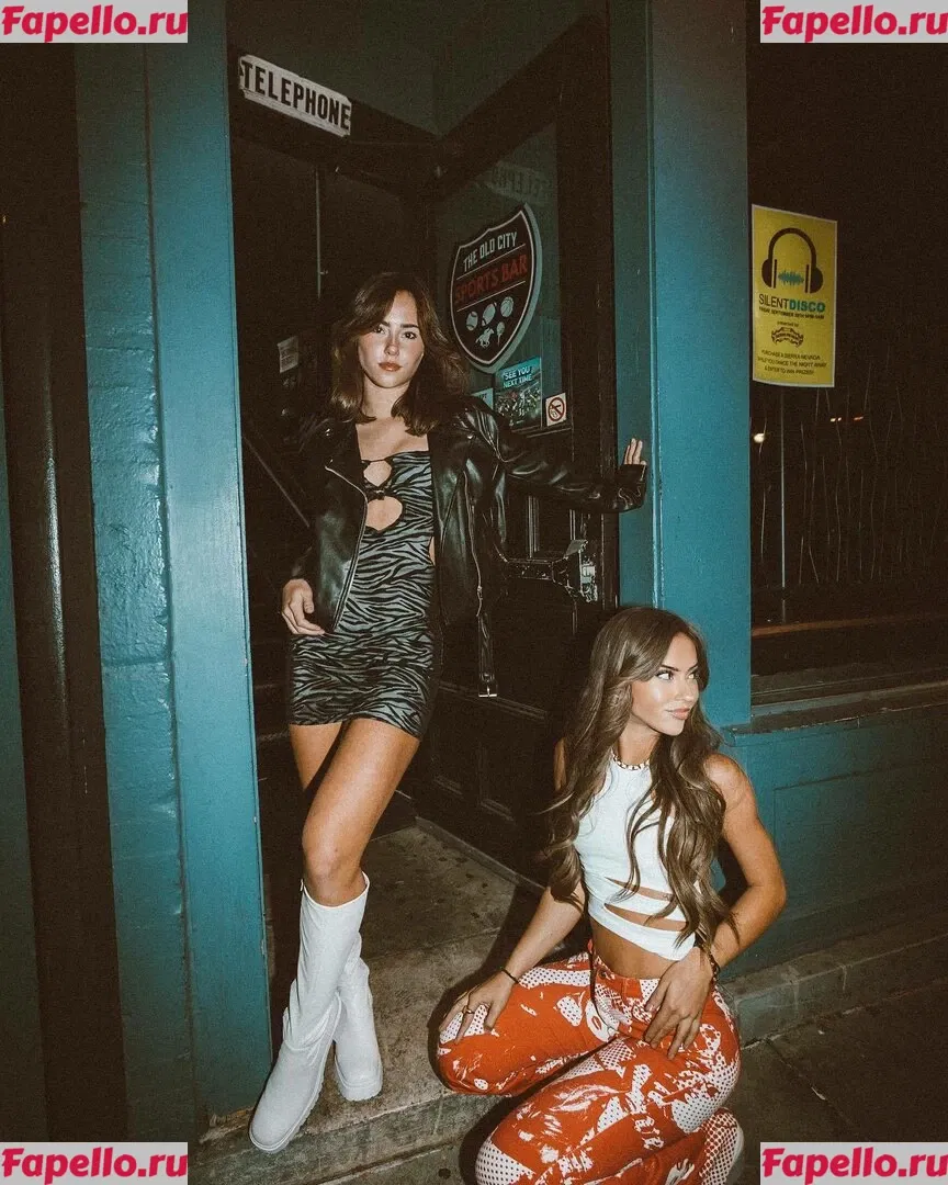 Julia & Katelyn Ernst Onlyfans Photo Gallery 