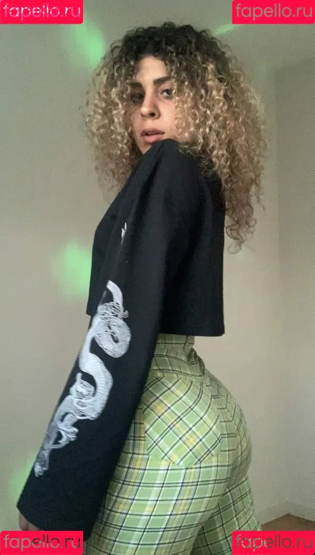 JustYeliz Onlyfans Photo Gallery 