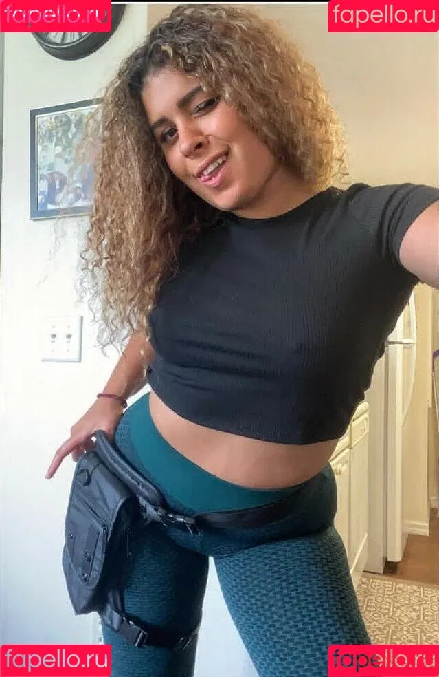 JustYeliz Onlyfans Photo Gallery 