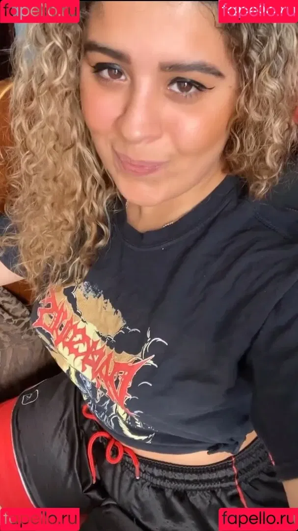JustYeliz Onlyfans Photo Gallery 