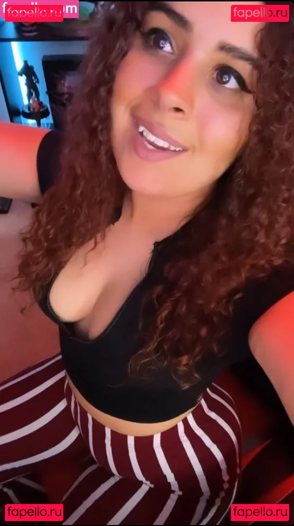 JustYeliz Onlyfans Photo Gallery 