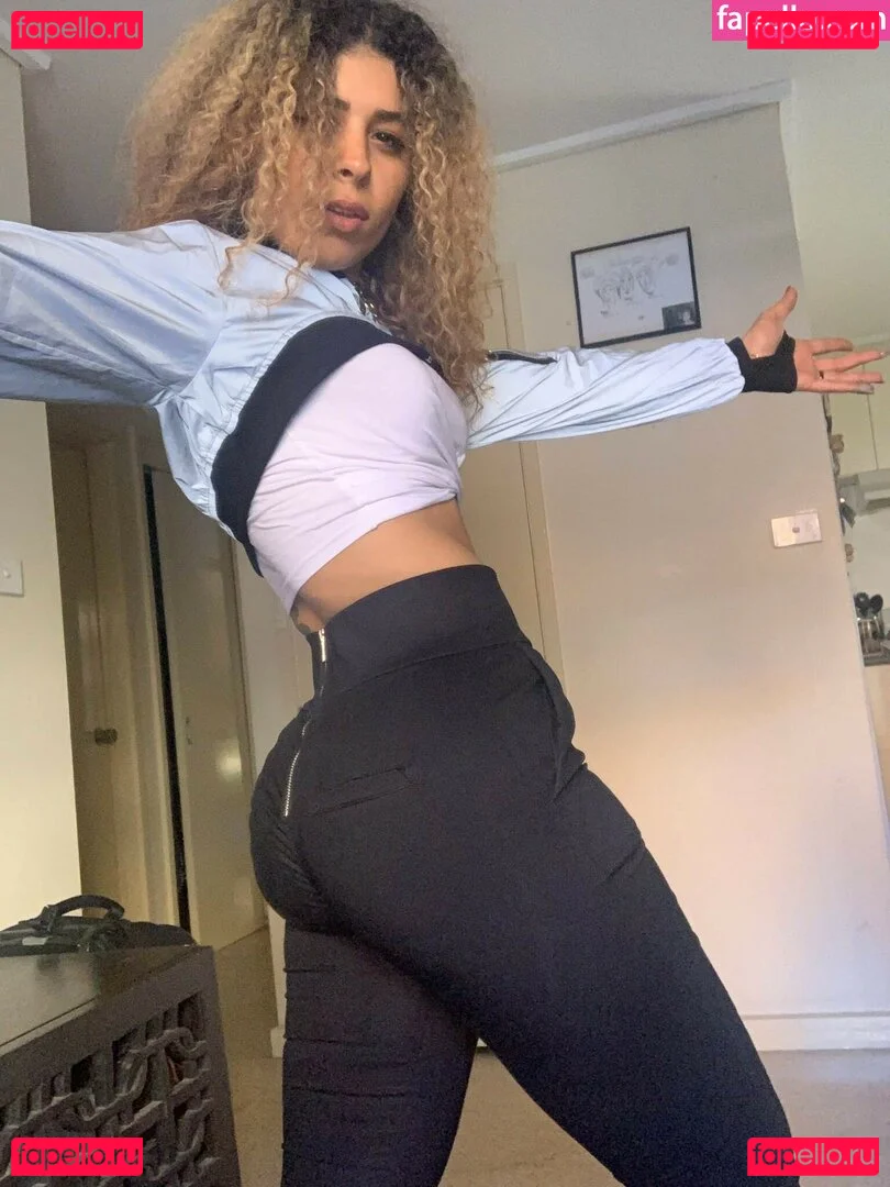 JustYeliz Onlyfans Photo Gallery 