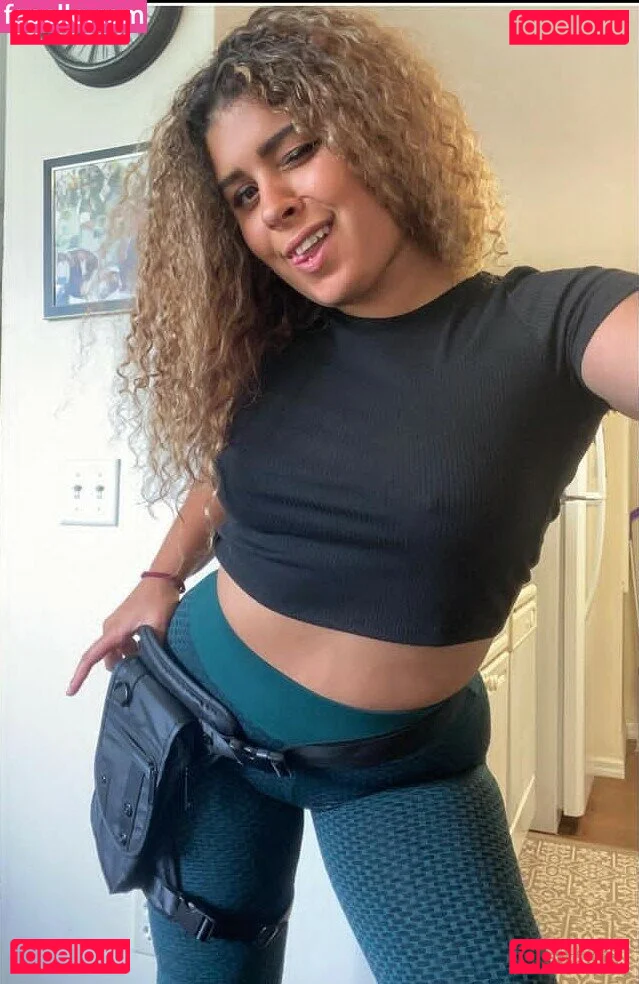 JustYeliz Onlyfans Photo Gallery 