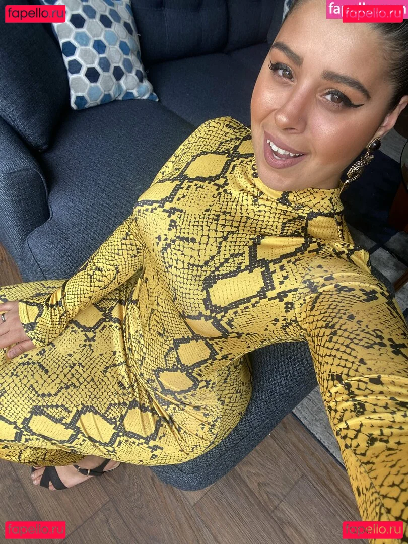 JustYeliz Onlyfans Photo Gallery 