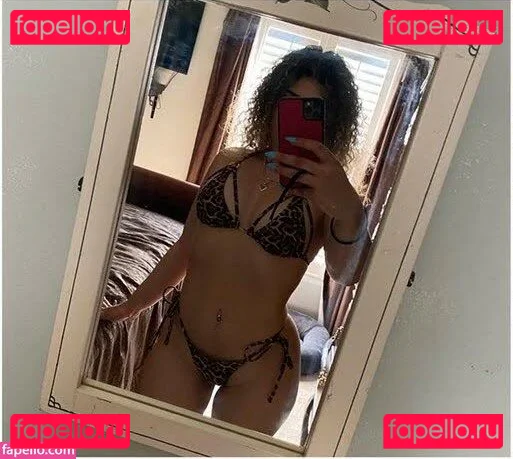 JustYeliz Onlyfans Photo Gallery 