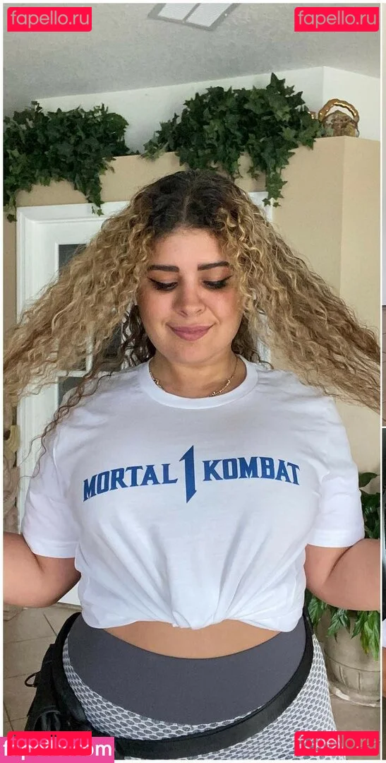 JustYeliz Onlyfans Photo Gallery 