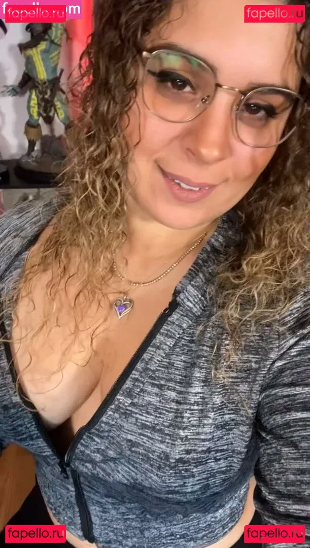 JustYeliz Onlyfans Photo Gallery 