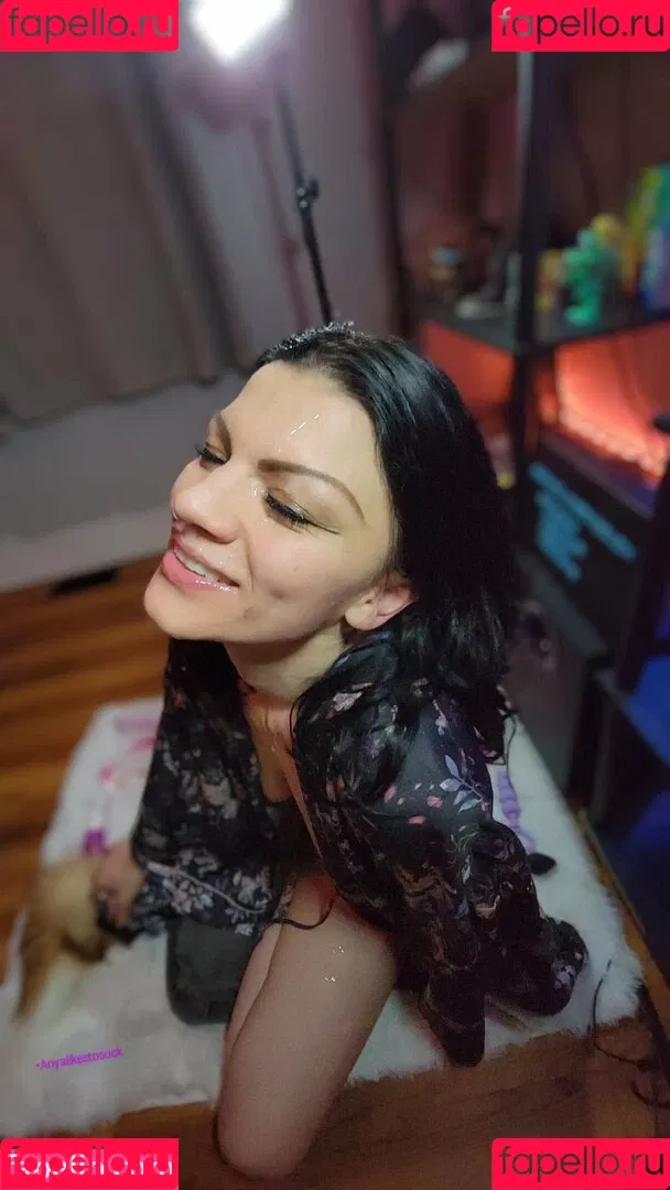 Anyalikestosuck Onlyfans Photo Gallery 