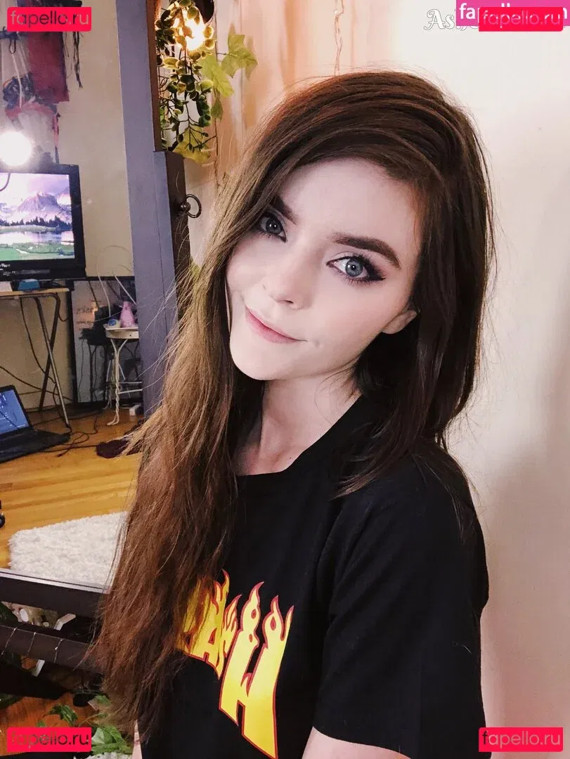 akaneararagii Onlyfans Photo Gallery 