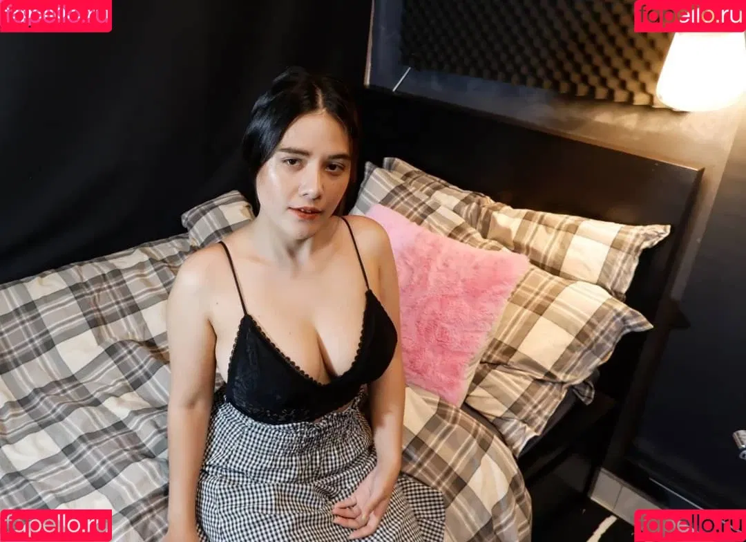 ASMR Wan Onlyfans Photo Gallery 