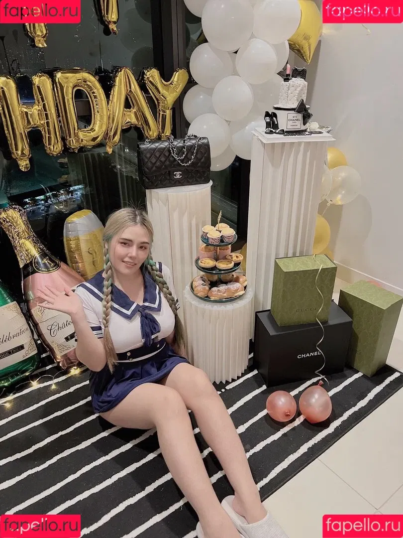 ASMR Wan Onlyfans Photo Gallery 