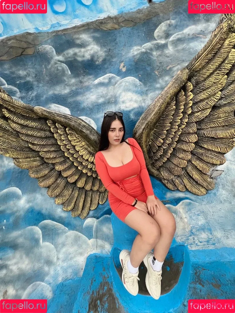 ASMR Wan Onlyfans Photo Gallery 
