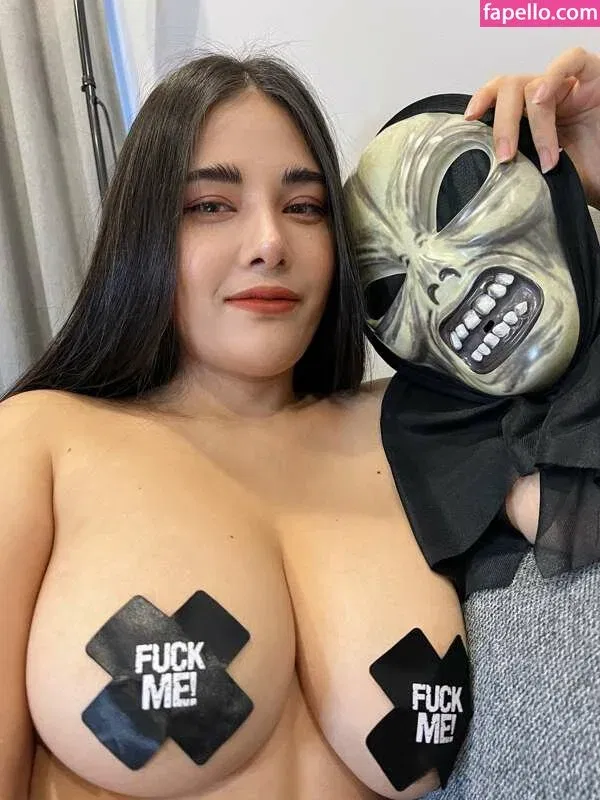 ASMR Wan Onlyfans Photo Gallery 