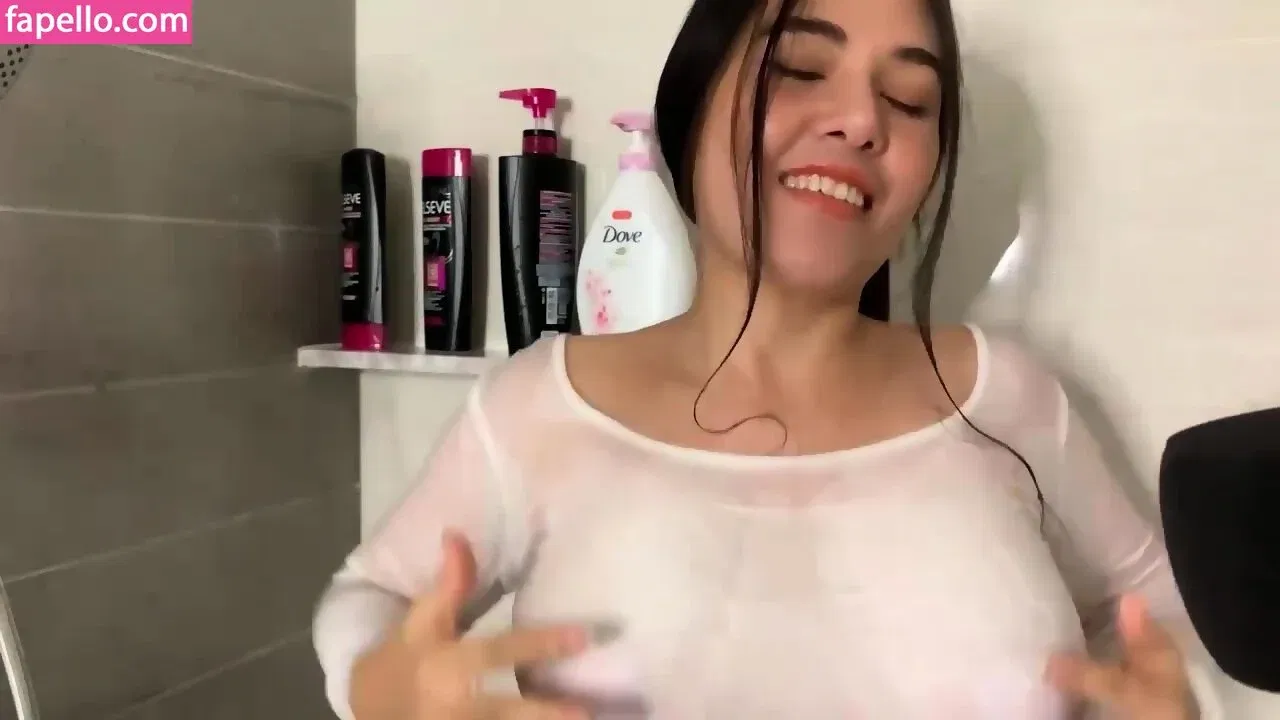 ASMR Wan Onlyfans Photo Gallery 