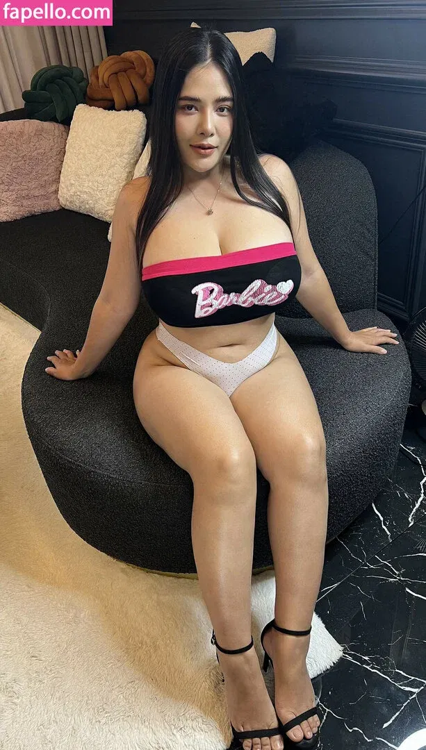 ASMR Wan Onlyfans Photo Gallery 