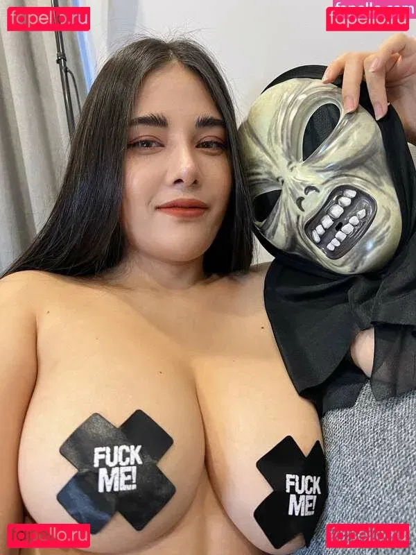 ASMR Wan Onlyfans Photo Gallery 